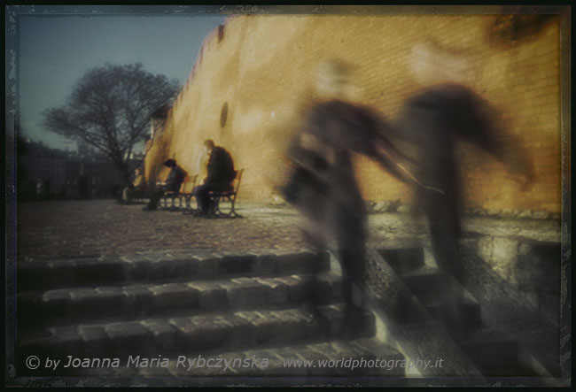 Pinhole 7